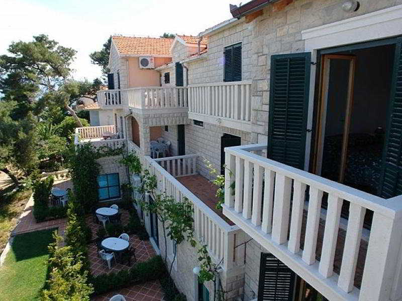 Hotel Santic Postira Exterior foto